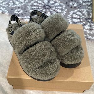 New in box UGGS Fluffita size 9 olive green